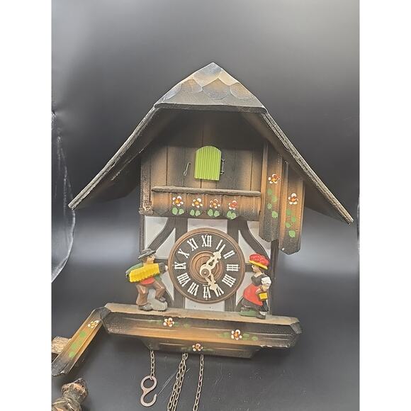 Vintage Regula Cuckoo Clock Germany 25-D - FOR PARTS/REPAIR - Picture 2 of 6